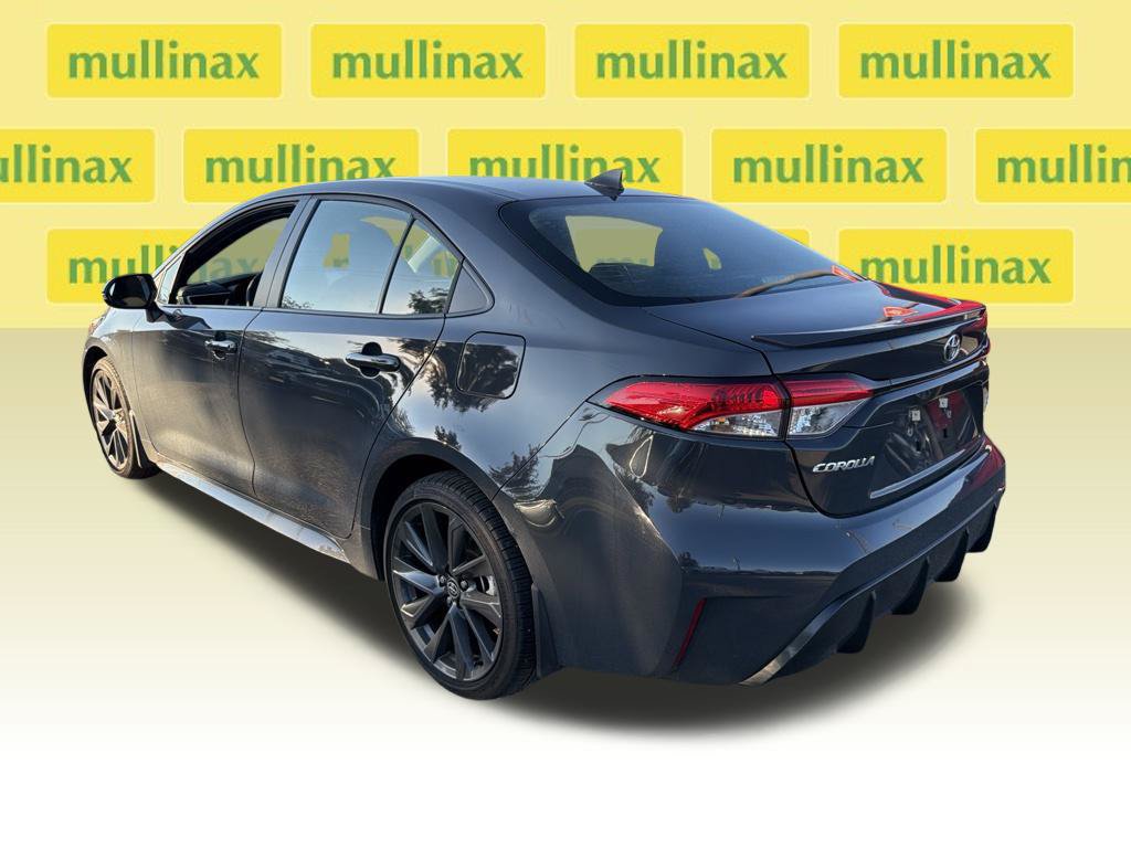 Used 2026 Toyota Corolla SE FWD image 5