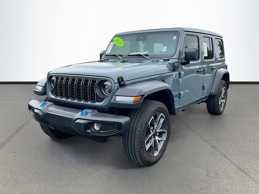 Certified 2024 Jeep Wrangler Unlimited w/ LED Headlamp & Fog Lamp Group image 3