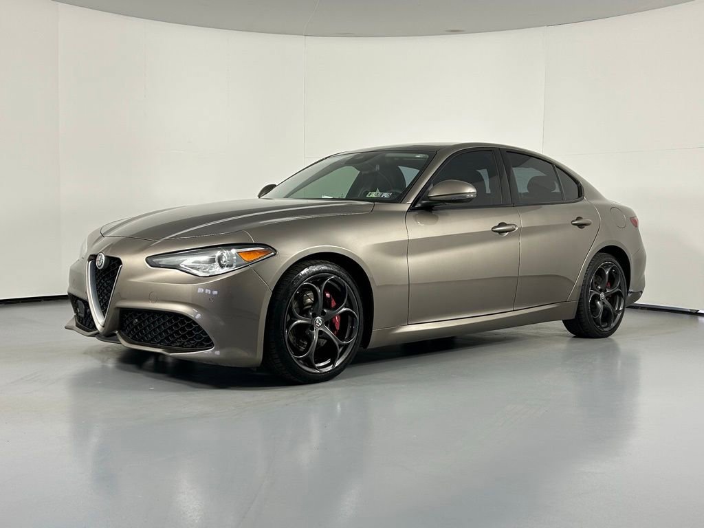 Used 2019 Alfa Romeo Giulia Ti Sport w/ Quick Order Package 22S Sport image 3