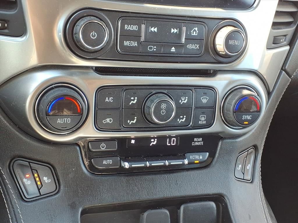 Used 2018 Chevrolet Suburban LT image 18