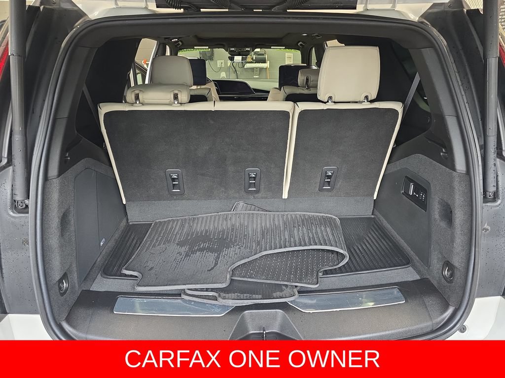 Used 2021 Cadillac Escalade Sport w/ Driver Assist Tech Package AWD/4WD image 14