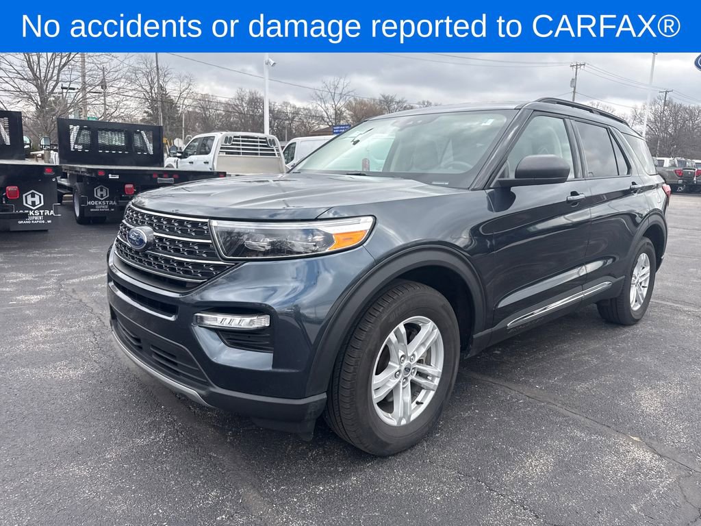 Used 2024 Ford Explorer XLT w/ Equipment Group 202A image 2