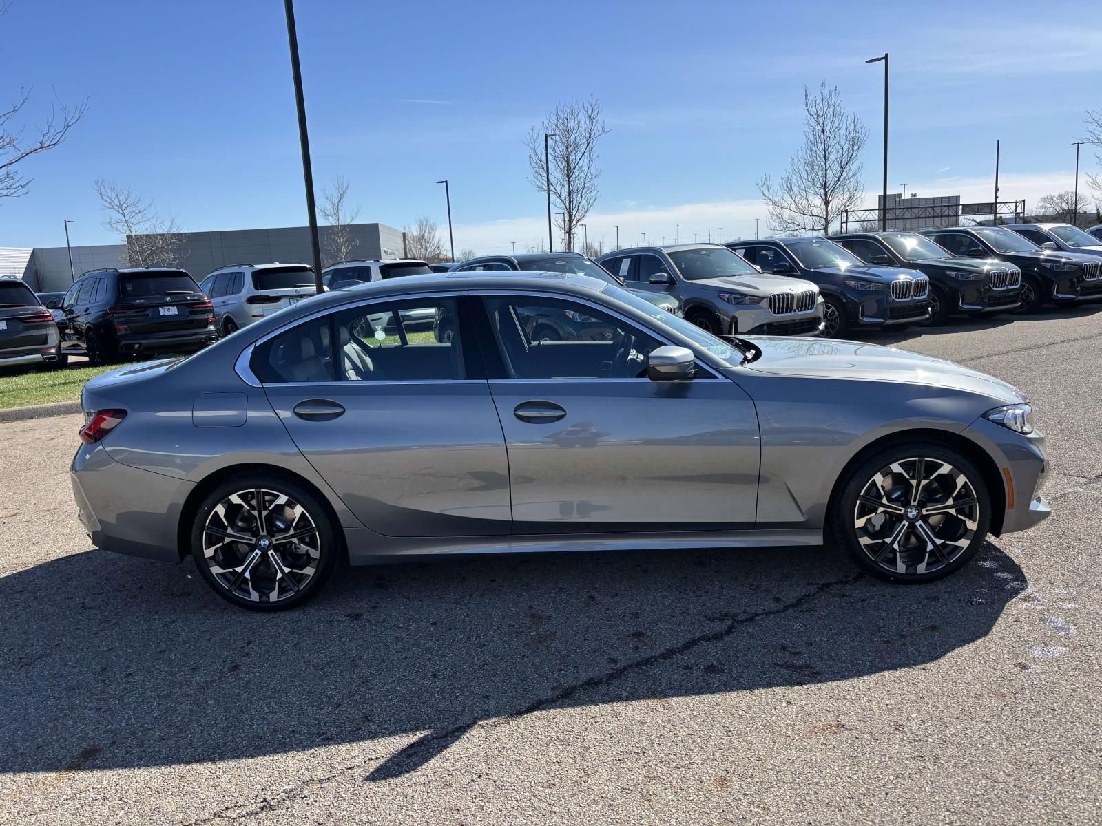 New 2026 BMW 330i xDrive Sedan w/ Premium Package AWD/4WD image 4