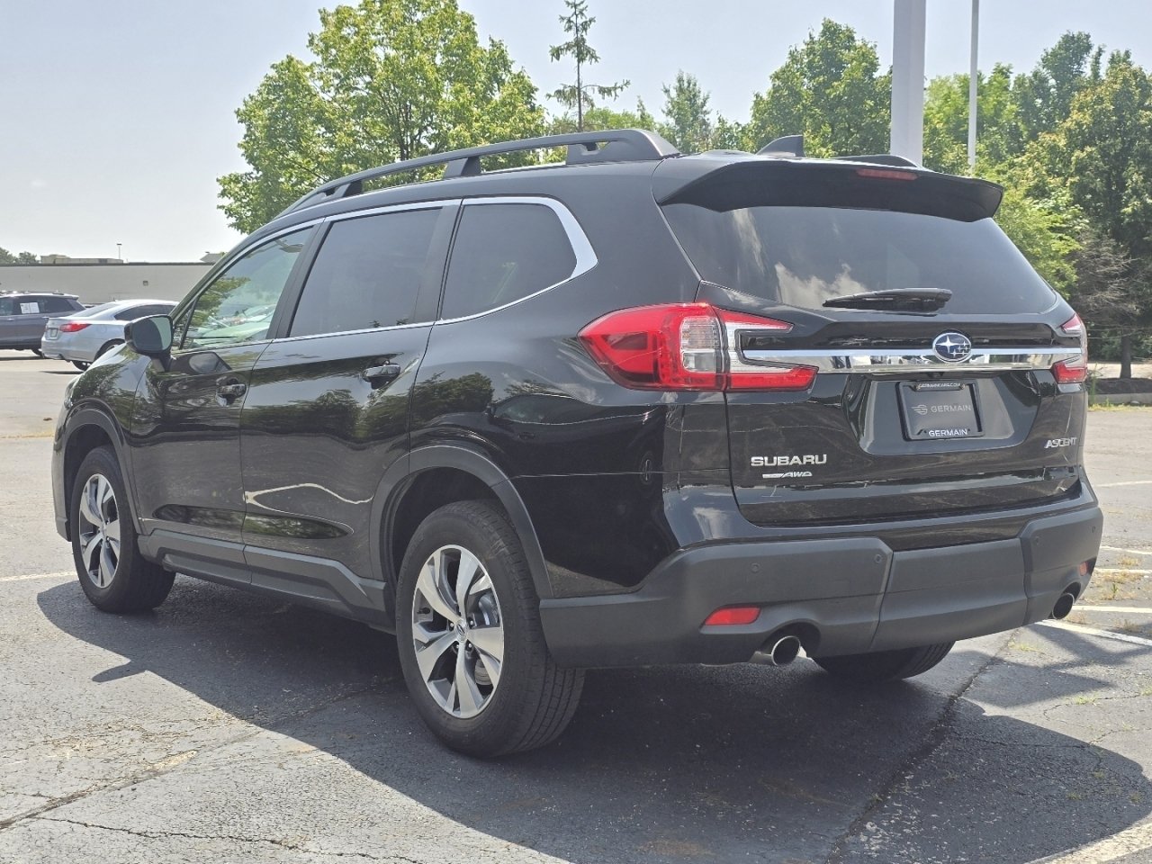 Used 2024 Subaru Ascent Premium w/ Convenience Package AWD/4WD image 5