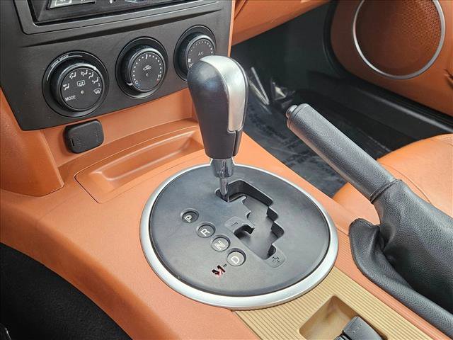 Used 2006 MAZDA MX-5 Miata Grand Touring w/ Premium Pkg image 14