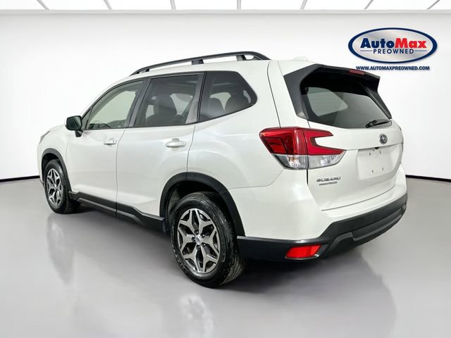 Used 2022 Subaru Forester Premium image 6