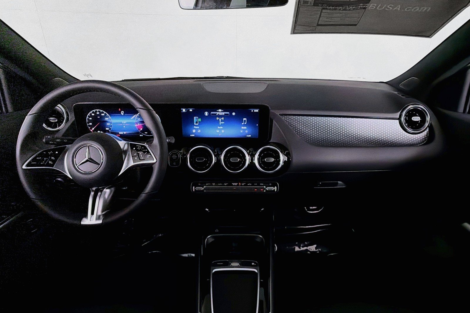 New 2026 Mercedes-Benz GLA 250 image 4