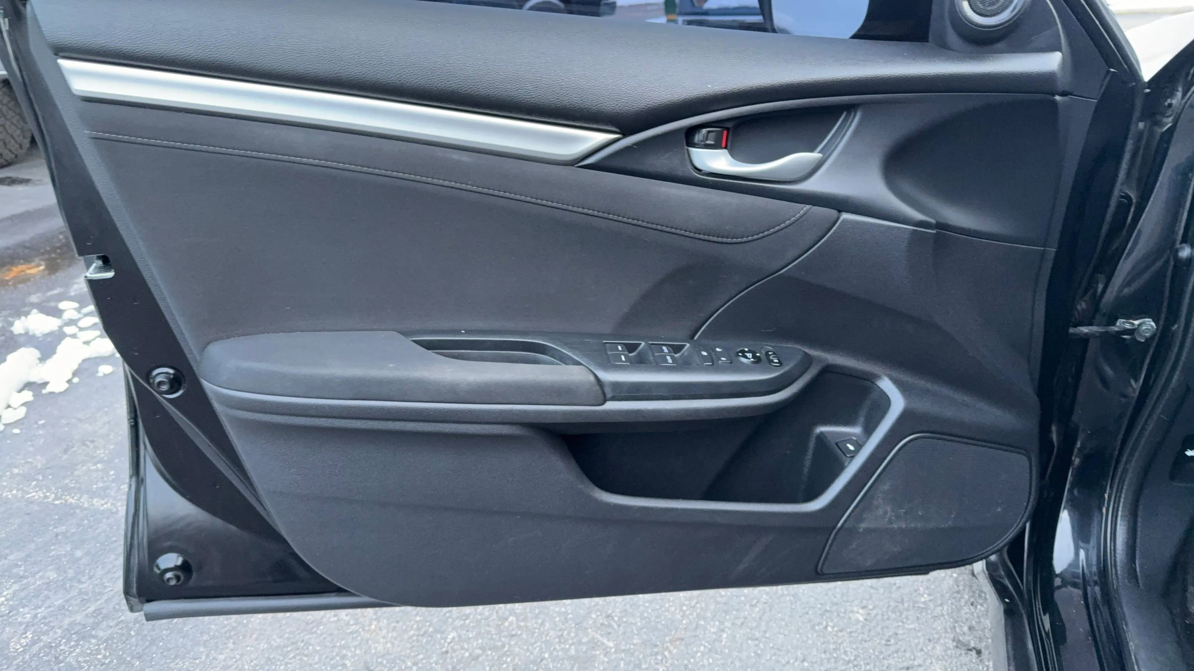 Used 2017 Honda Civic EX-T image 9