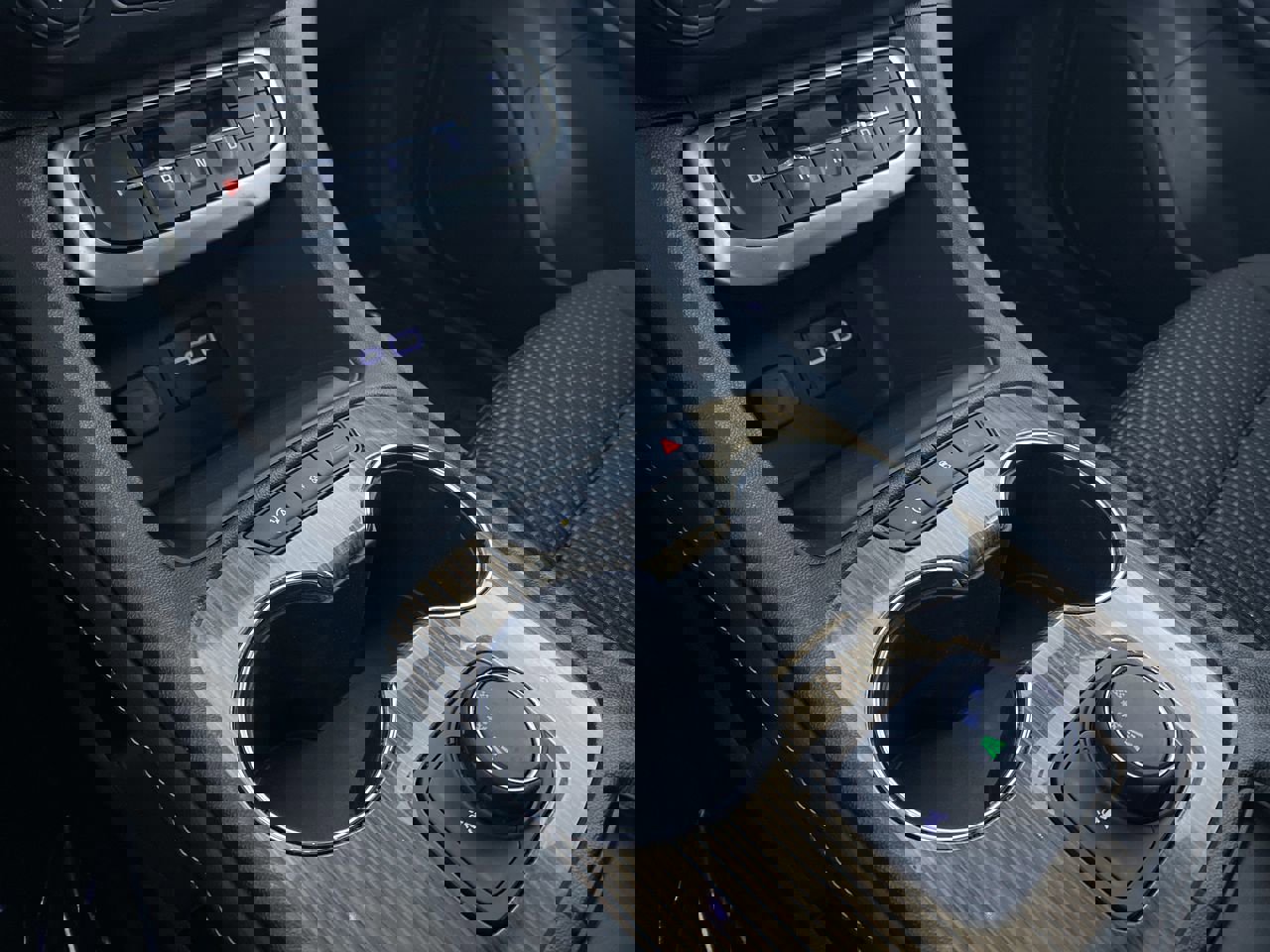 Certified 2023 GMC Acadia SLE image 7