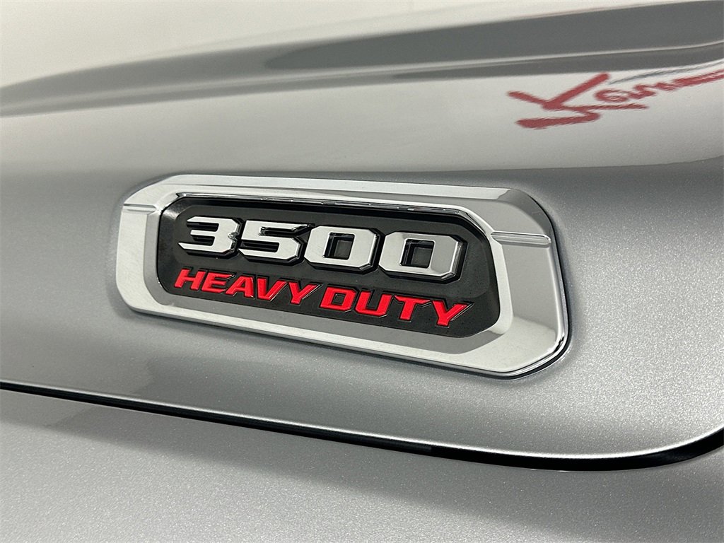 Used 2019 RAM 3500 Laramie image 28