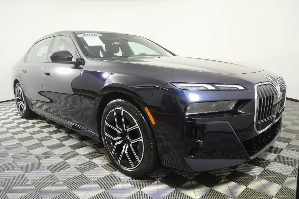 Certified 2026 BMW 740i RWD image 2