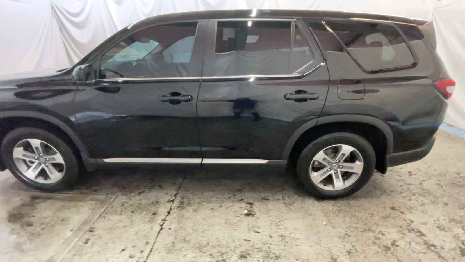 Certified 2025 Honda Pilot EX-L image 12