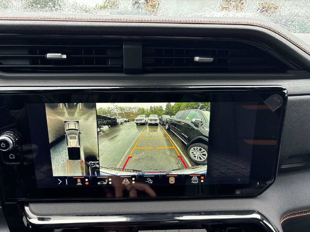 New 2026 GMC Sierra 1500 AT4 w/ Technology Package AWD/4WD image 13