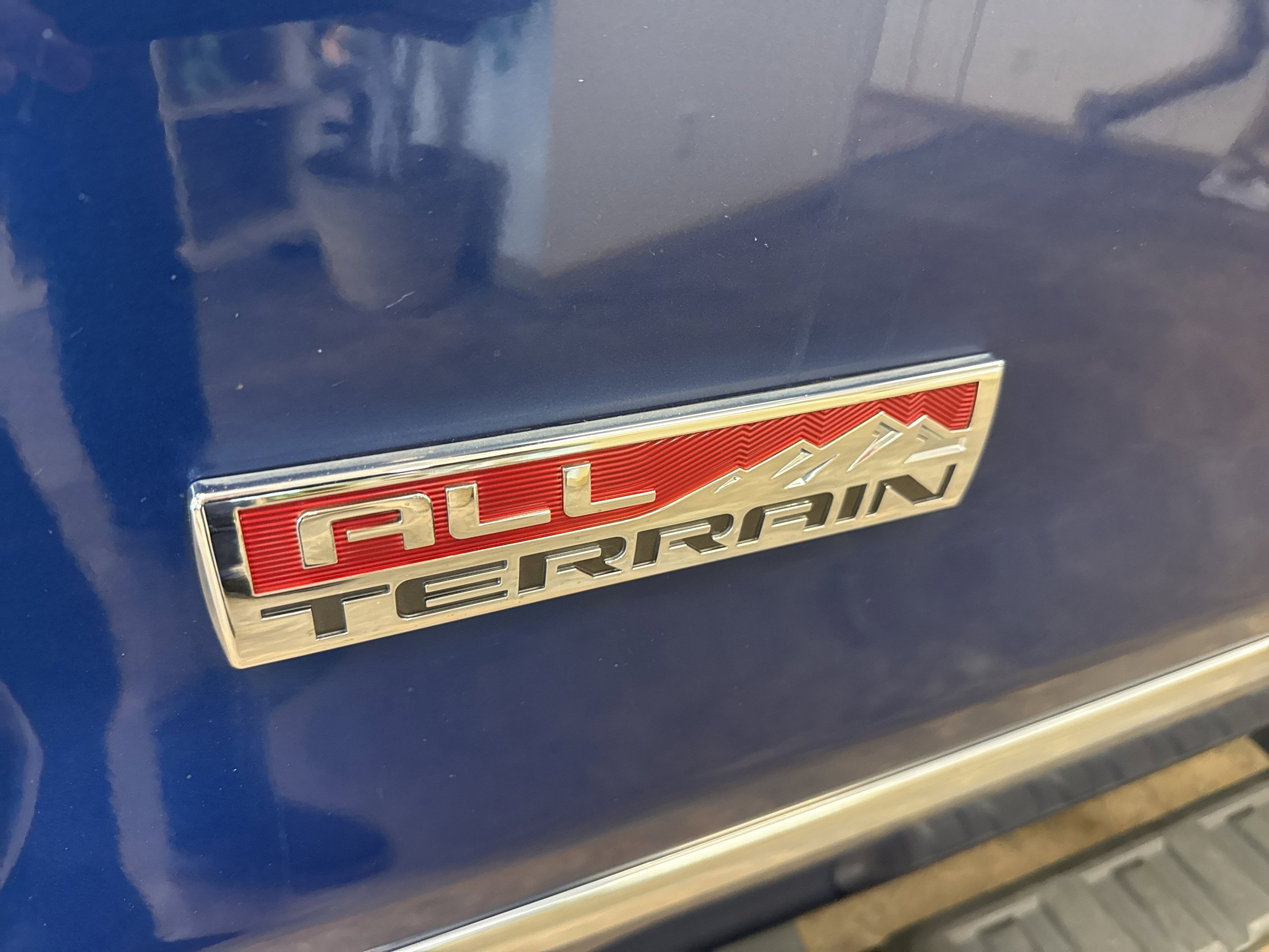 Used 2016 GMC Sierra 1500 SLE w/ All-Terrain Package AWD/4WD image 5