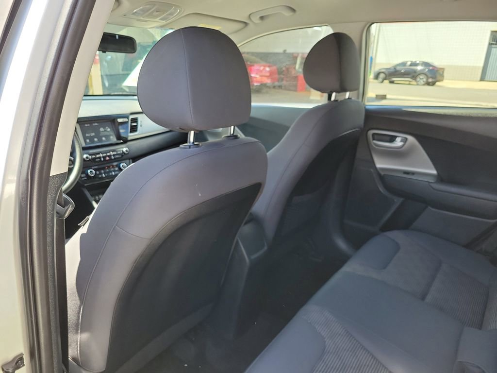 Used 2018 Kia Niro LX FWD image 14