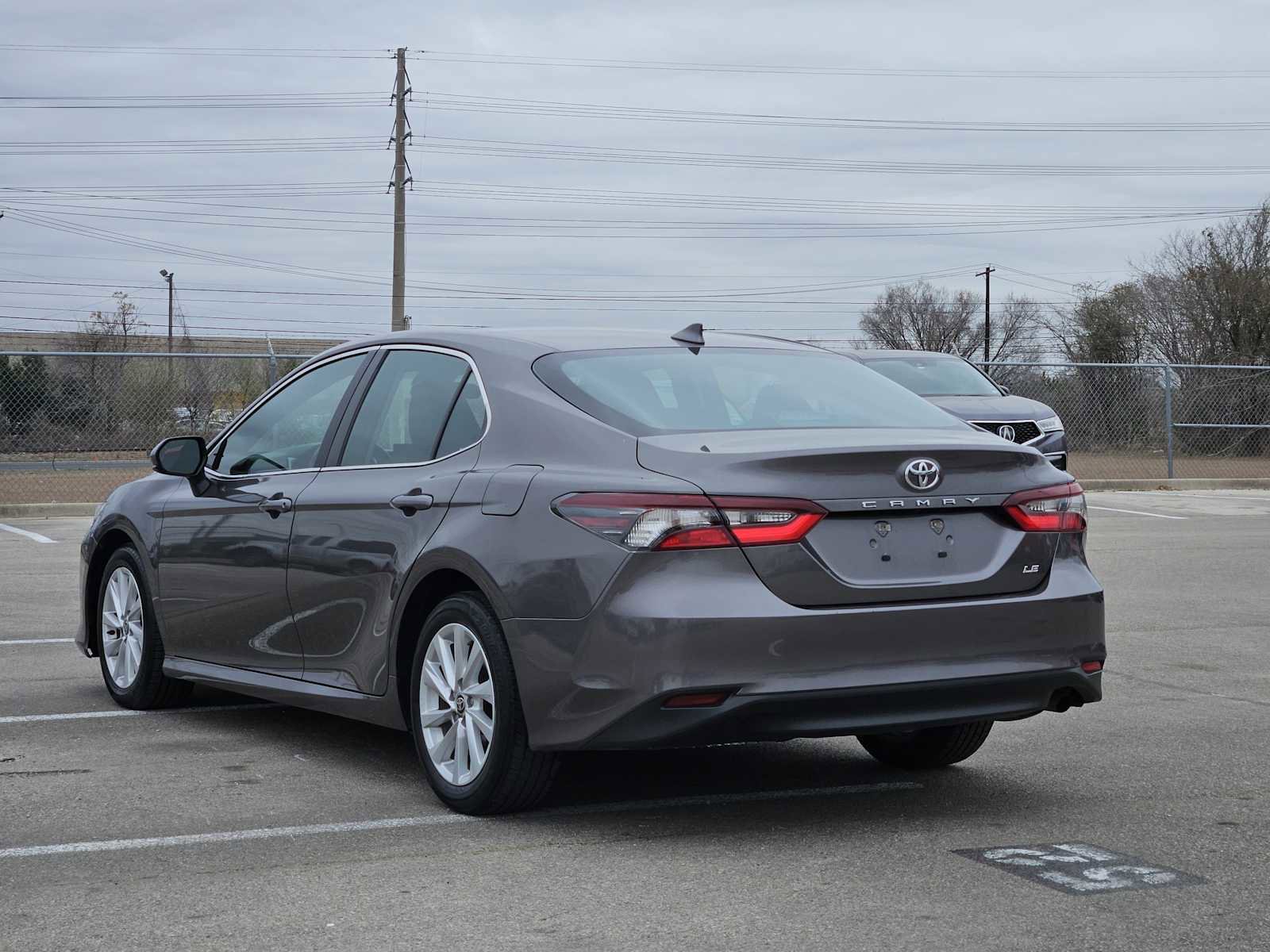 Used 2024 Toyota Camry LE image 5