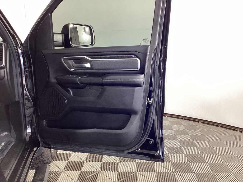 Used 2020 RAM 1500 Big Horn AWD/4WD image 8