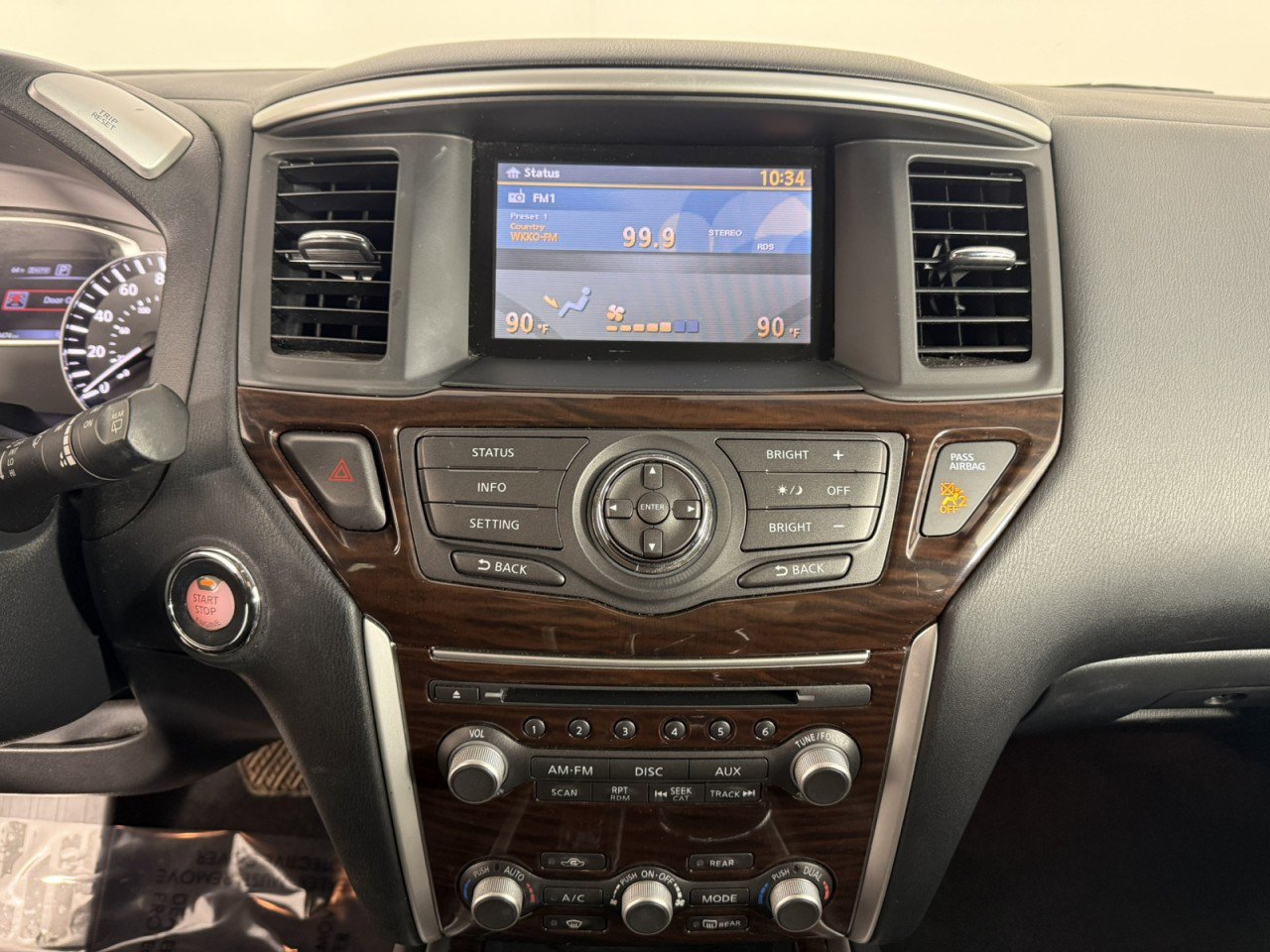 Used 2016 Nissan Pathfinder SL AWD/4WD image 20