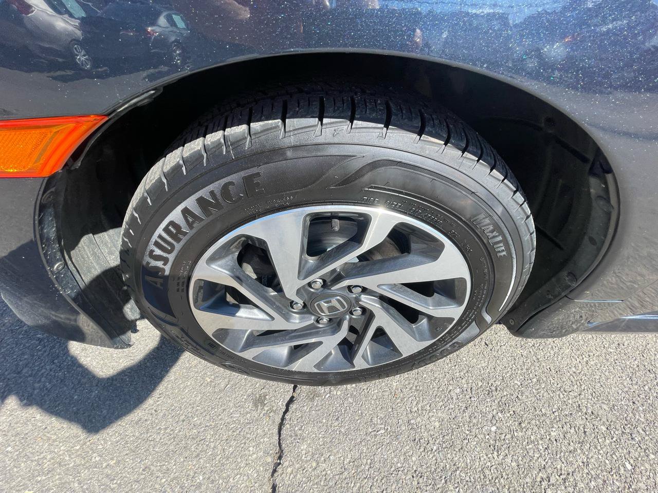 Used 2018 Honda Civic EX image 15