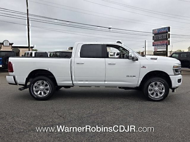 New 2026 RAM 2500 Laramie AWD/4WD image 15