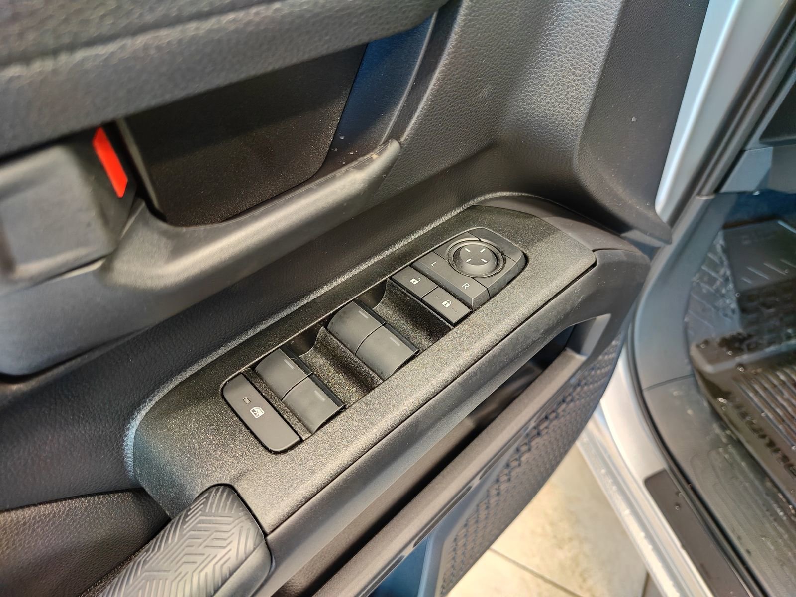 New 2025 Toyota 4Runner SR5 image 9