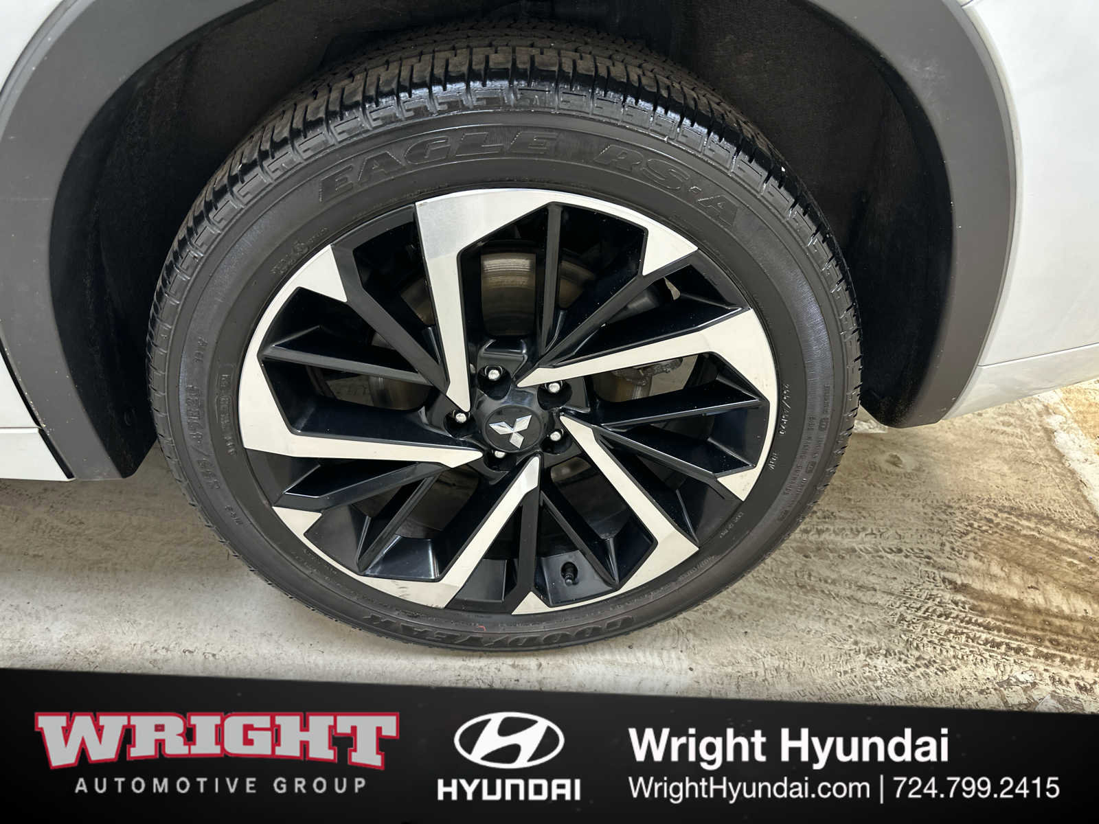 Used 2022 Mitsubishi Outlander SEL image 8