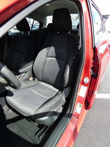 Used 2015 MAZDA MAZDA3 i Sport image 34