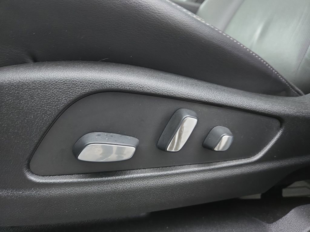 Certified 2024 Cadillac XT5 Premium Luxury w/ Technology Package image 14