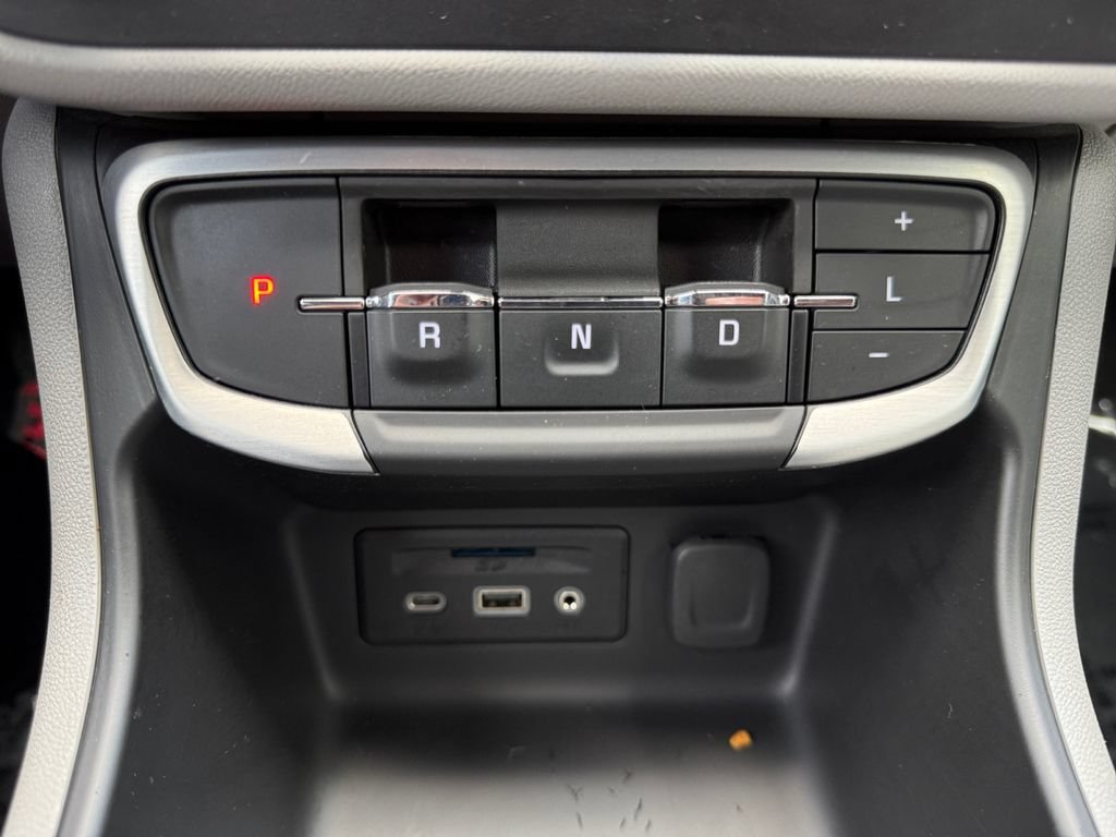 Used 2022 GMC Terrain SLT AWD/4WD image 17