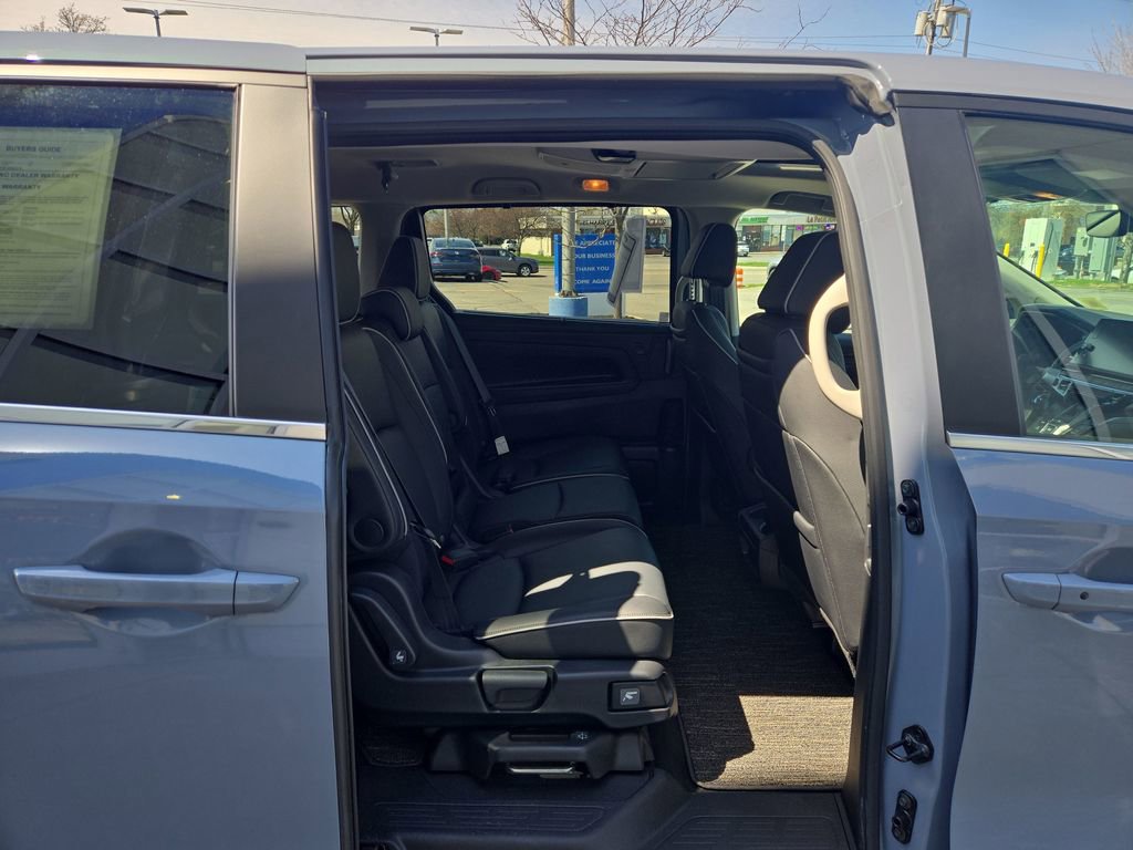 Certified 2026 Honda Odyssey Touring image 29