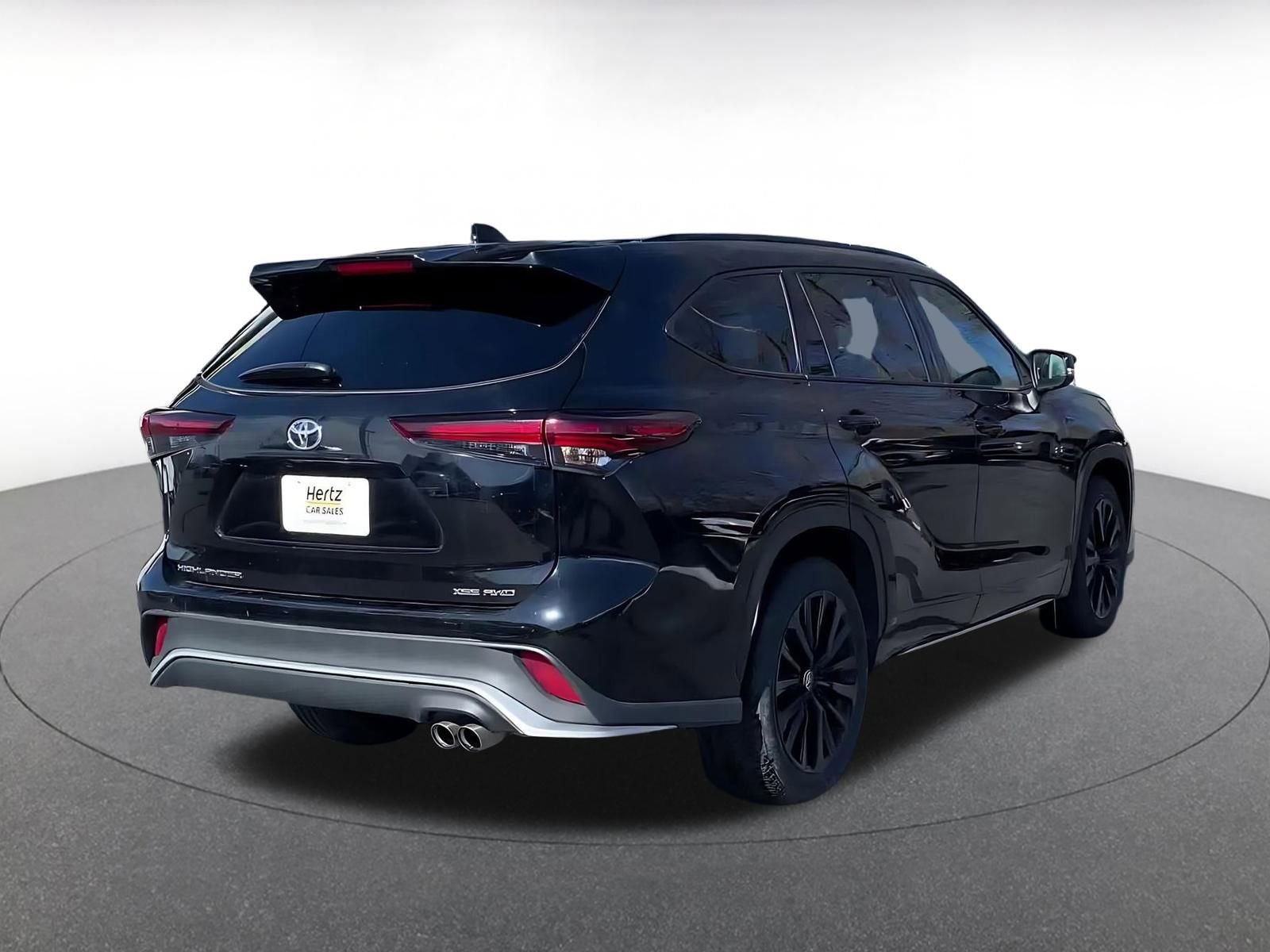 Used 2025 Toyota Highlander XSE AWD/4WD image 14