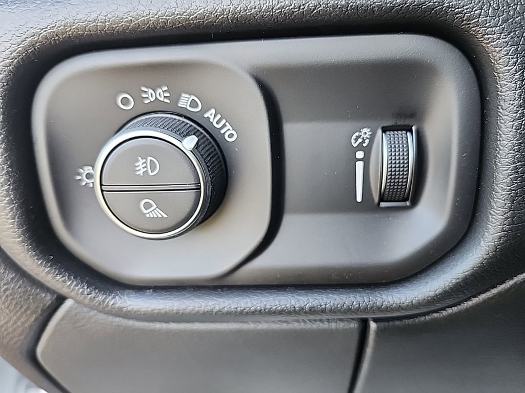 New 2026 RAM 2500 Tradesman AWD/4WD image 15