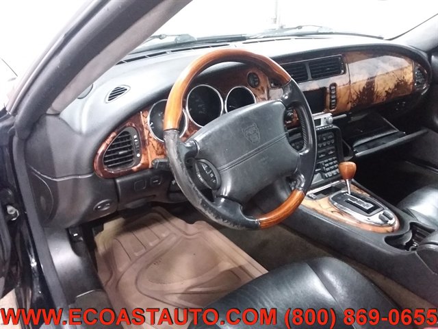 Used 2005 Jaguar XK8 Convertible RWD image 12
