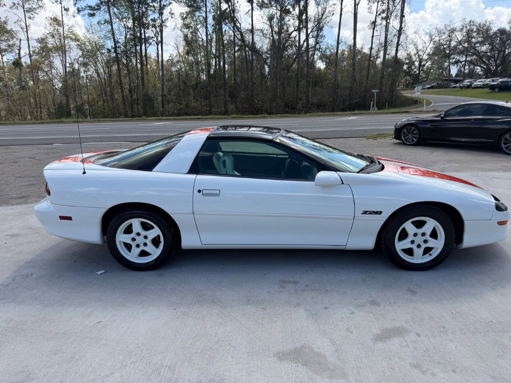 Used 1997 Chevrolet Camaro Z28 w/ Preferred Equipment Group 2 RWD image 8