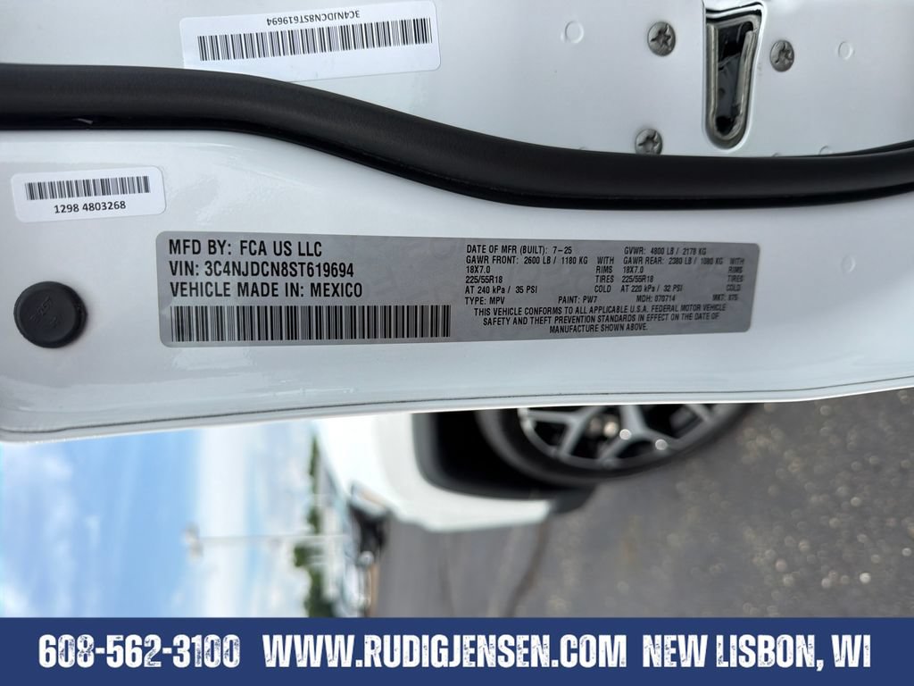 Used 2025 Jeep Compass Limited AWD/4WD image 28