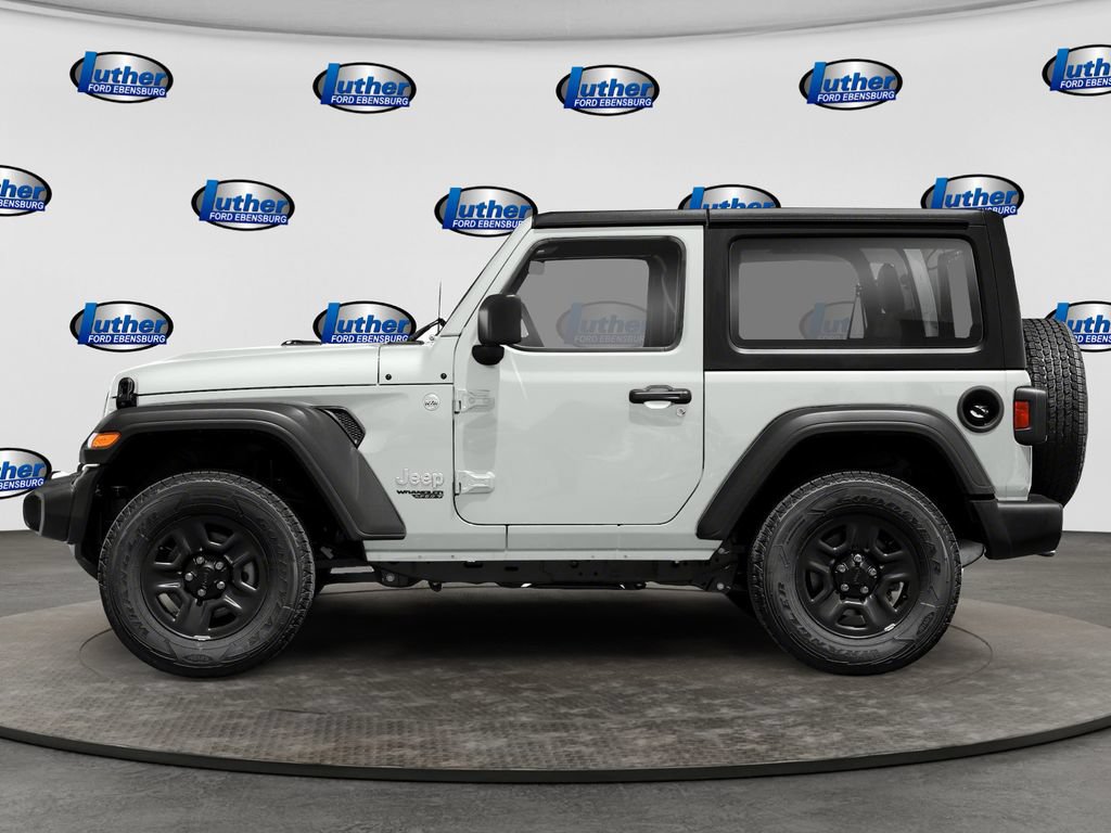 Used 2021 Jeep Wrangler Sport AWD/4WD image 3
