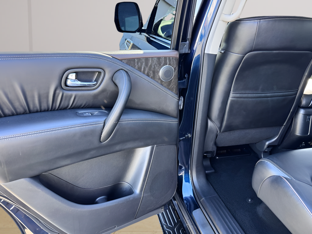 Used 2024 Nissan Armada Platinum w/ Captain's Chairs Package RWD image 33