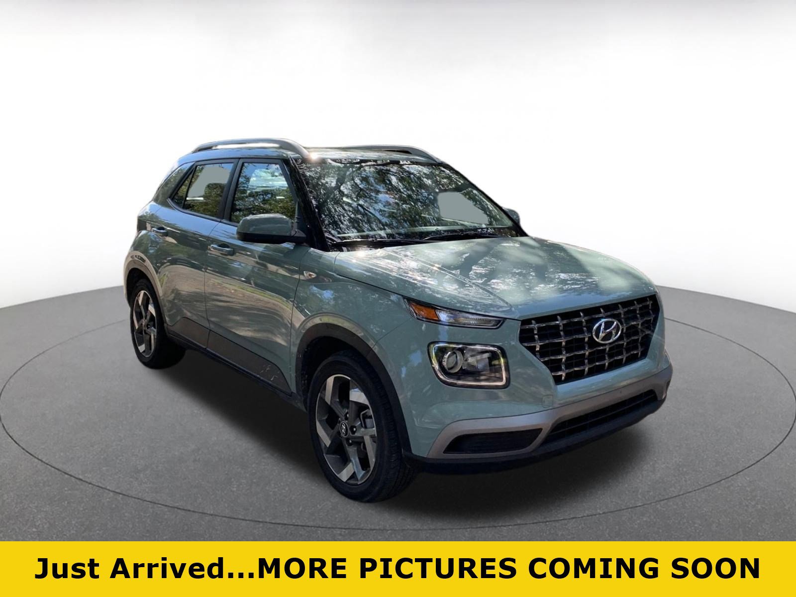 Used 2025 Hyundai Venue SEL