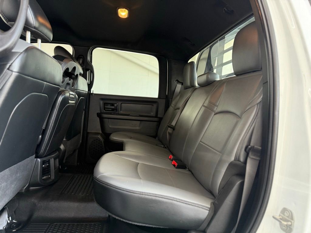 Used 2022 RAM 5500 Tradesman w/ Safety Group image 23