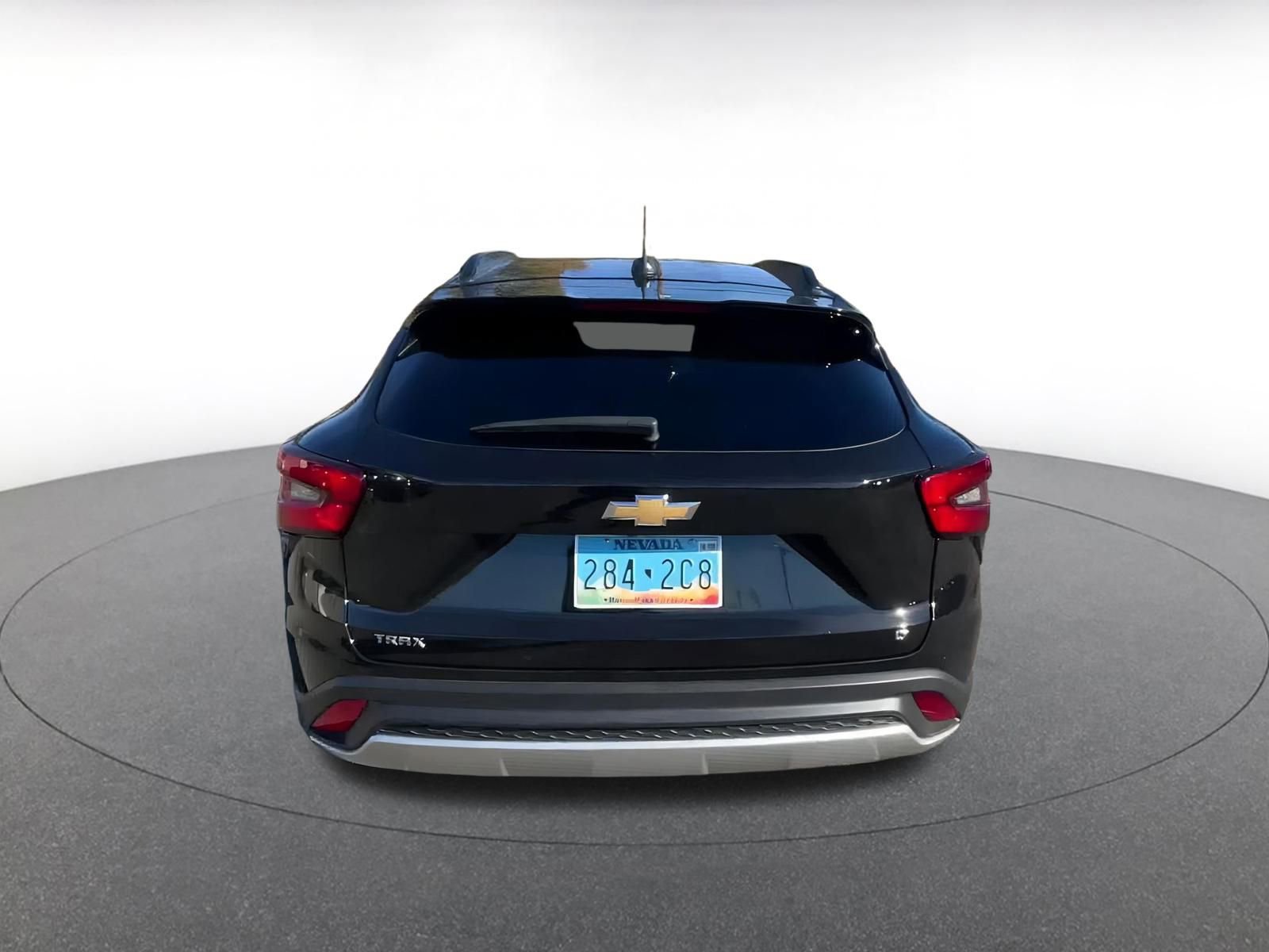 Used 2025 Chevrolet Trax LT image 12