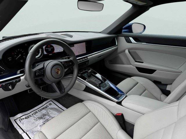 Used 2024 Porsche 911 Carrera RWD image 18