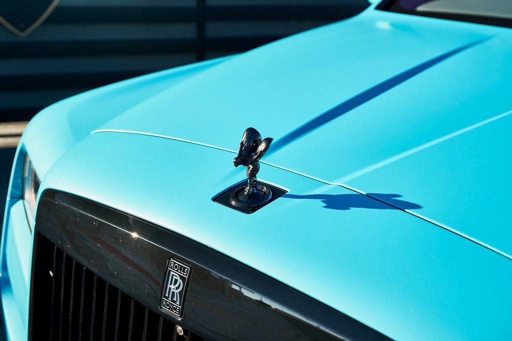 Used 2022 Rolls-Royce Cullinan Black Badge w/ Dark Exterior Package image 8