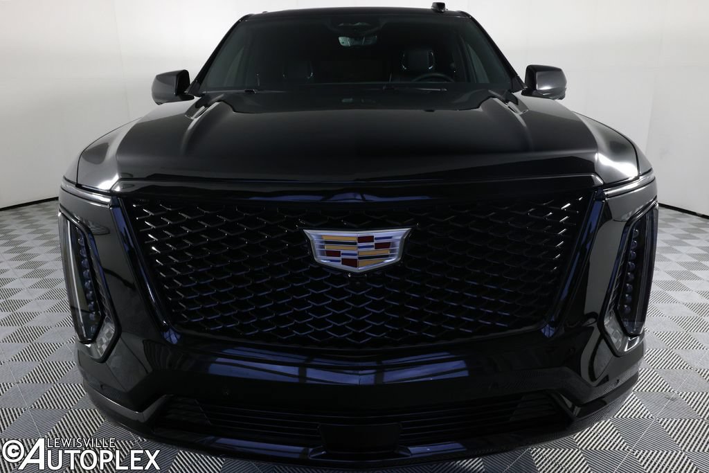 Used 2025 Cadillac Escalade ESV Sport AWD/4WD image 2