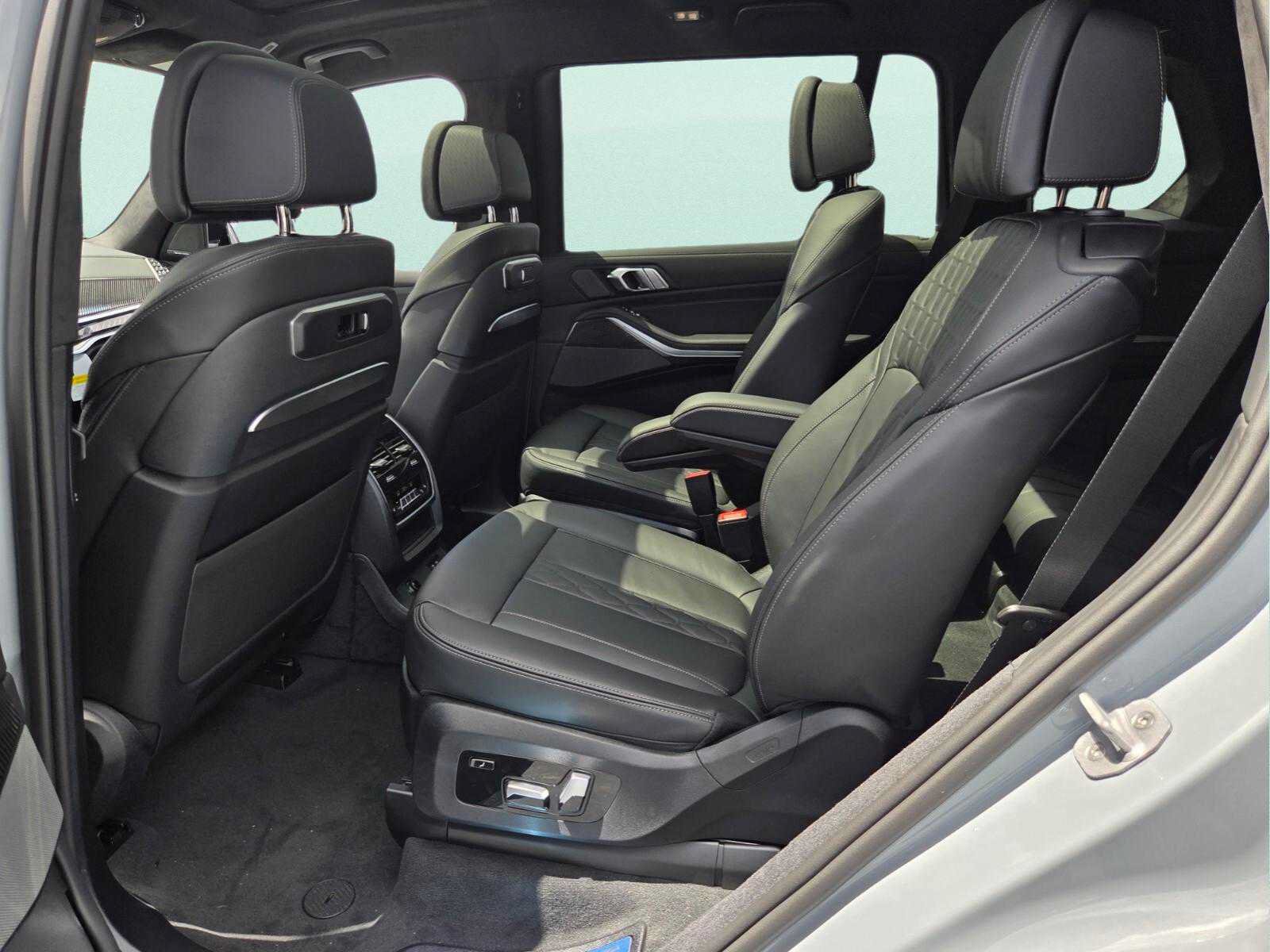New 2027 BMW X7 M60i AWD/4WD image 12