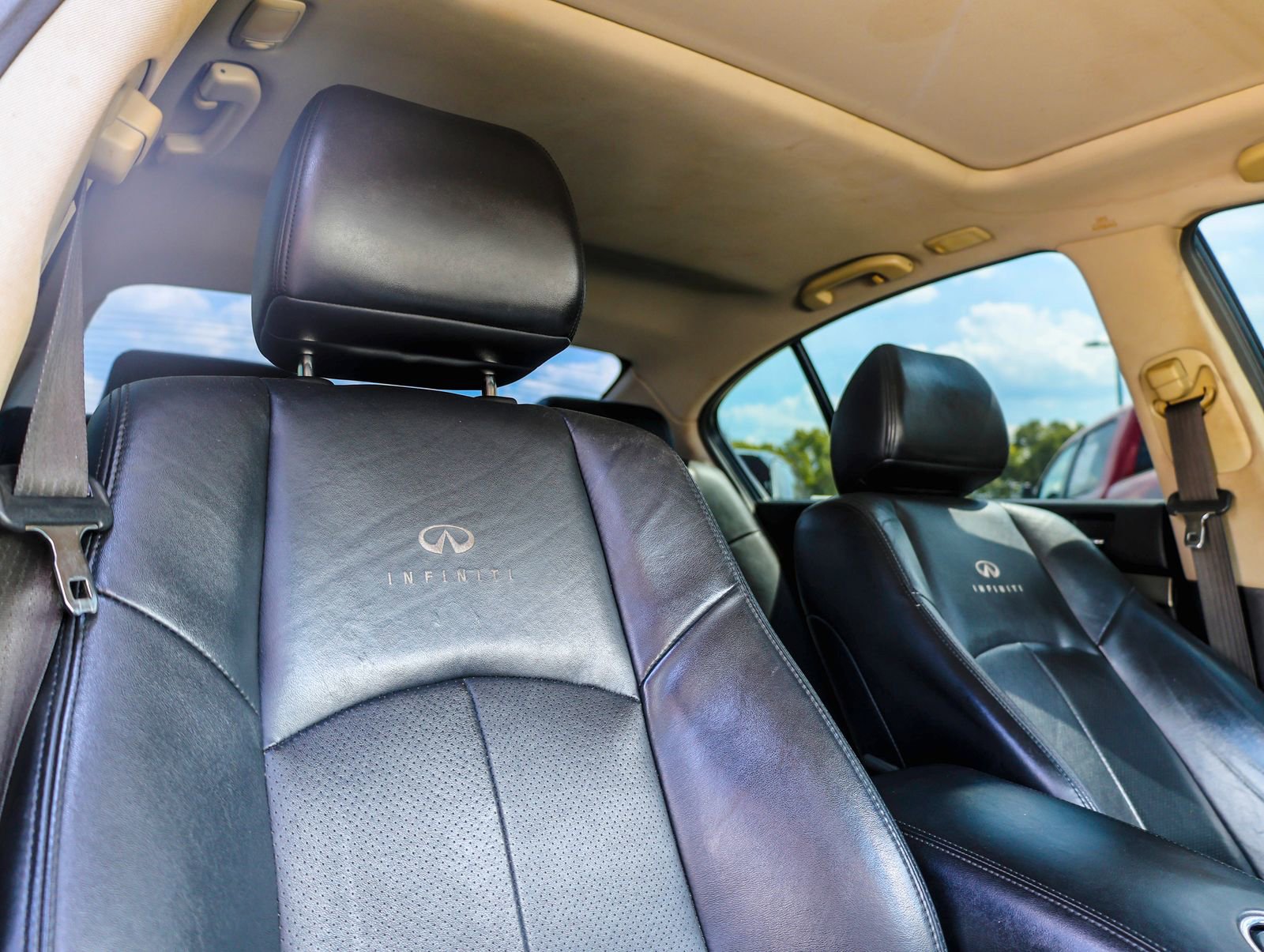 Used 2013 INFINITI G37 x w/ Premium Pkg image 11