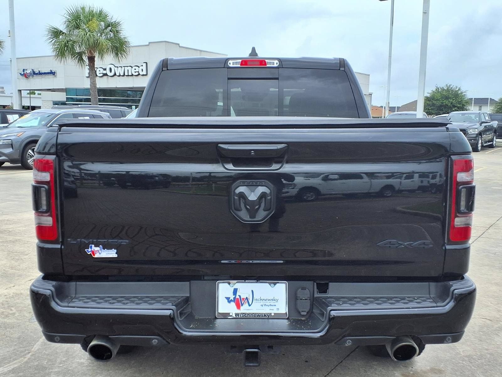 Used 2022 RAM 1500 Limited w/ (RED) Edition AWD/4WD image 6