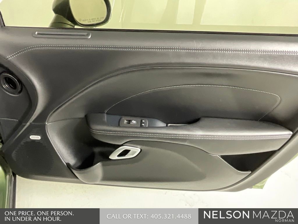 Used 2023 Dodge Challenger R/T w/ Plus Package image 16