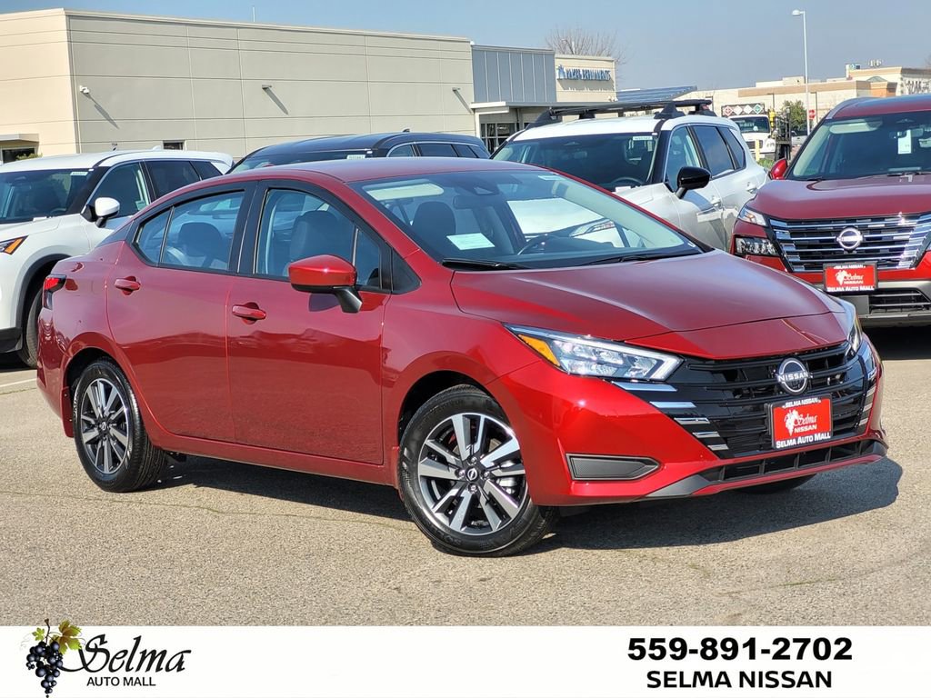 New 2025 Nissan Versa SV w/ Trunk Package