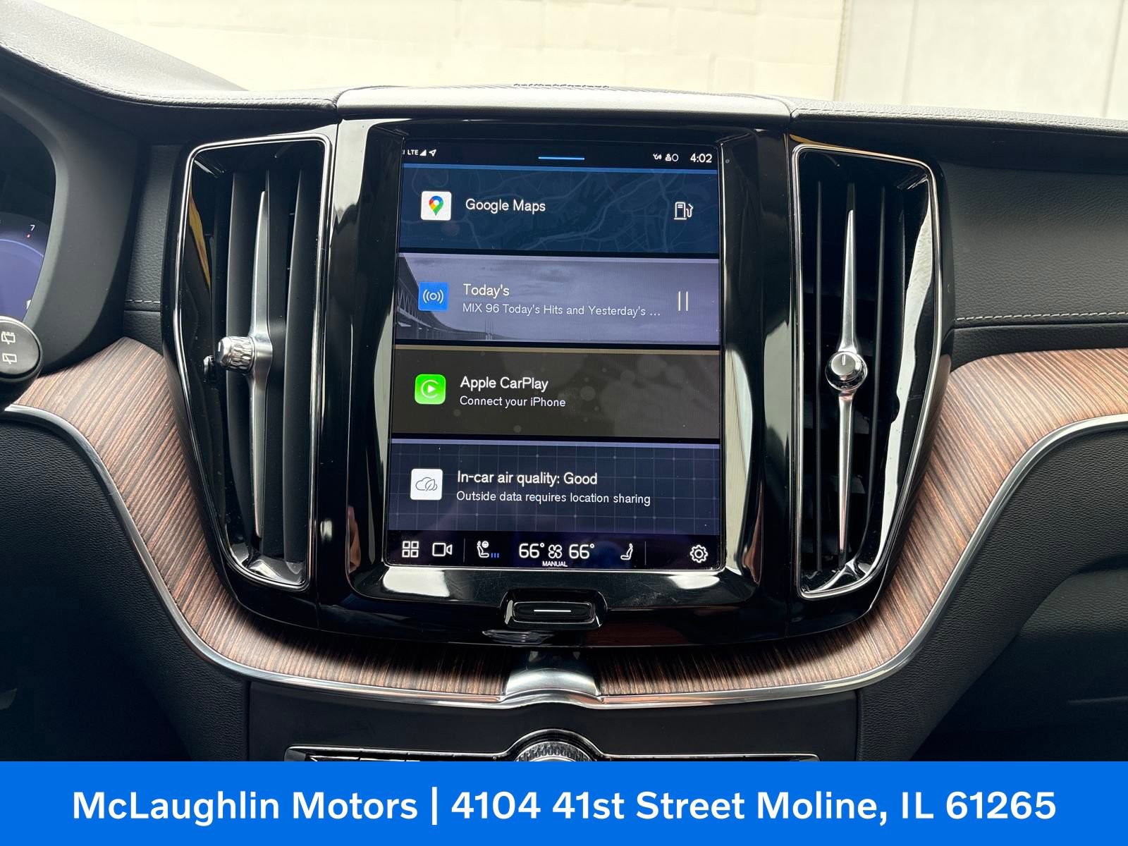 Certified 2023 Volvo XC60 B5 Ultimate w/ Climate Package AWD/4WD image 18