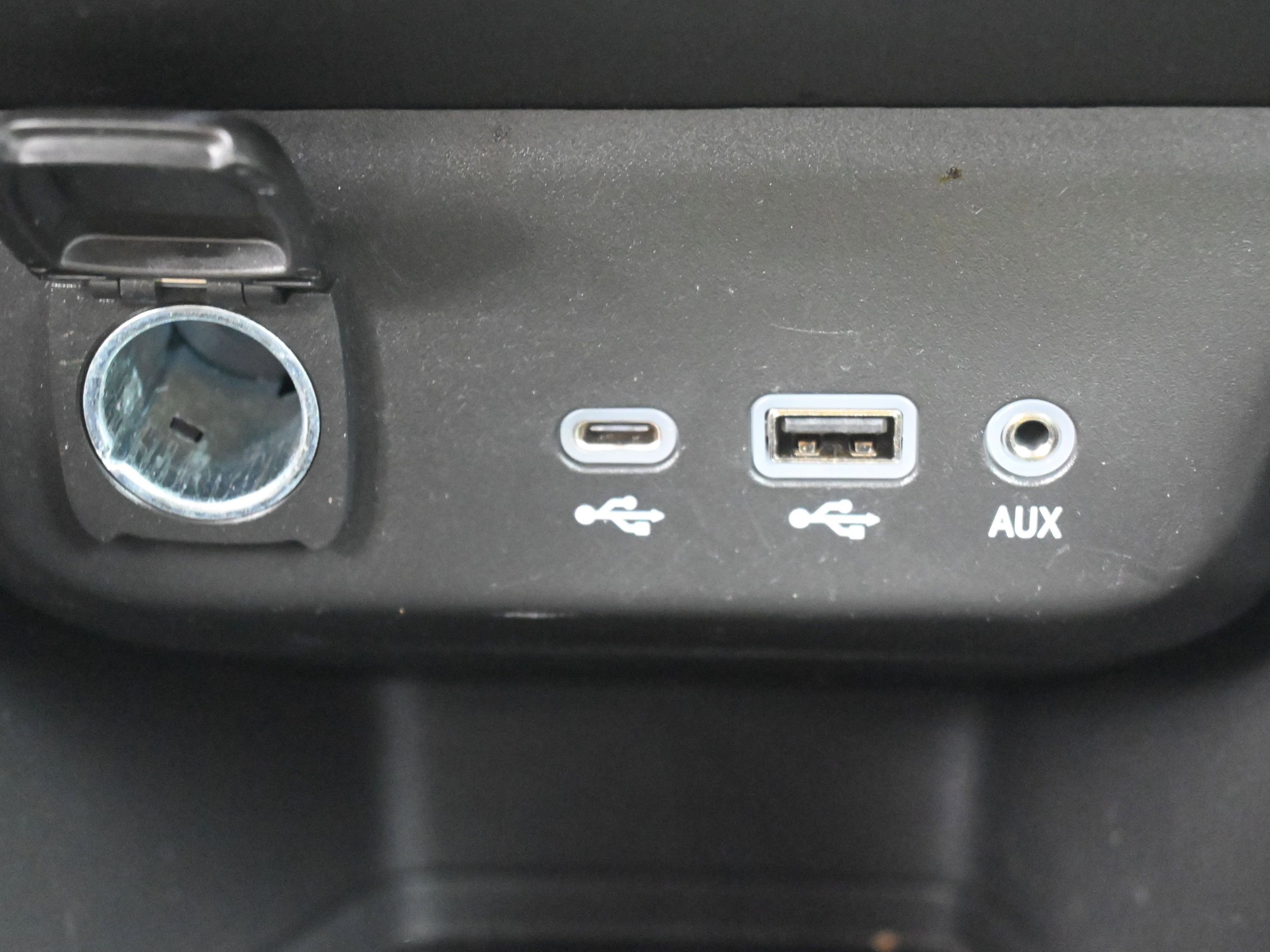 Used 2021 Chevrolet TrailBlazer LS FWD image 34